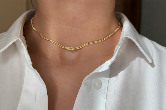 Golden Knot Minimal Necklace